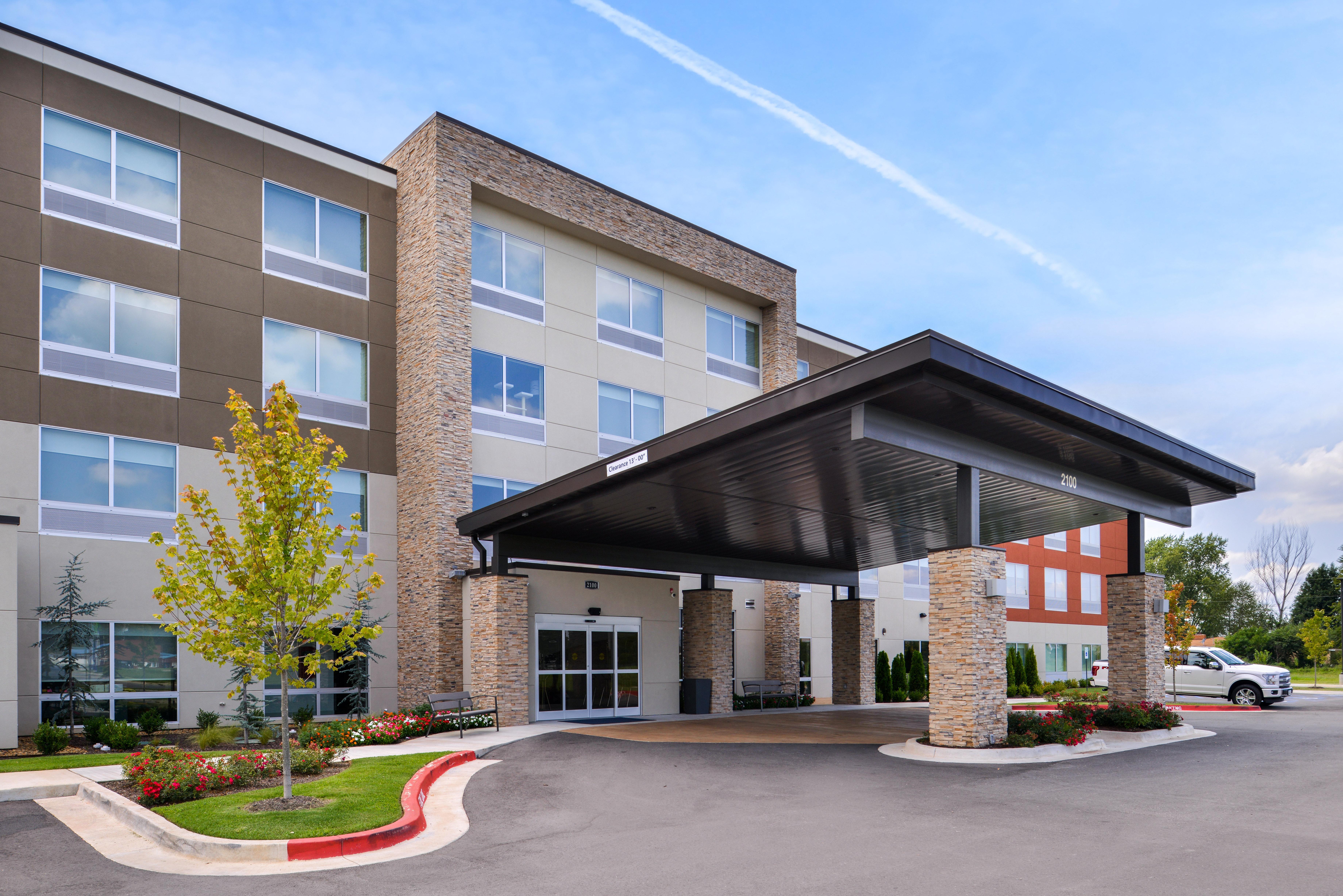 Holiday Inn Express & Suites - Siloam Springs By Ihg Dış mekan fotoğraf